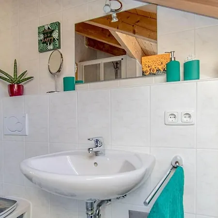 Luxury Living Near Weissensee +balcony +netflix Füssen