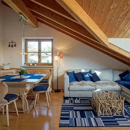 Alpenblick Am Weissensee Ruhiges Mit Balkon, Kamin Und Netflix * フュッセン