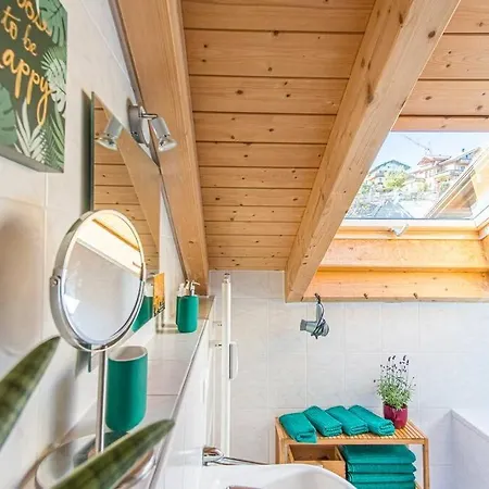 アパート Alpenblick Am Weissensee Ruhiges Mit Balkon, Kamin Und Netflix フュッセン
