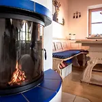 Apartment Alpenblick Am Weissensee Ruhiges Mit Balkon, Kamin Und Netflix *
